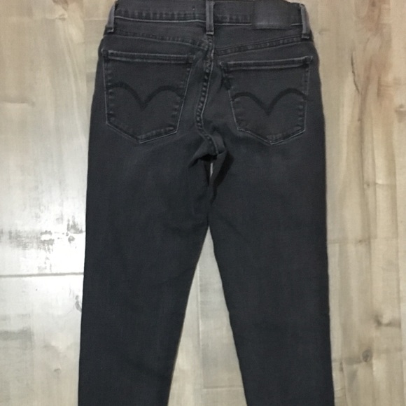 Levi’s Women Jeans - Picture 3 of 6